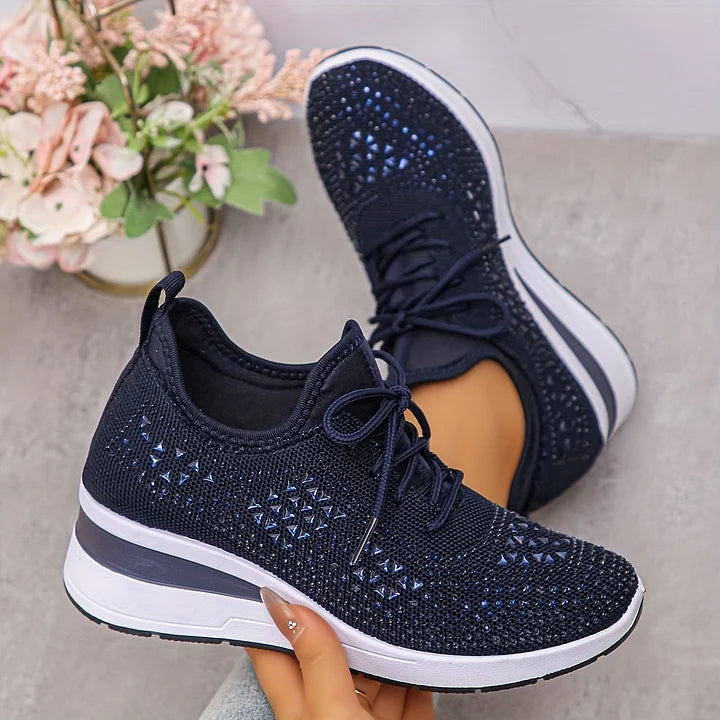 Vicki - Stylish Relaxed Sneakers