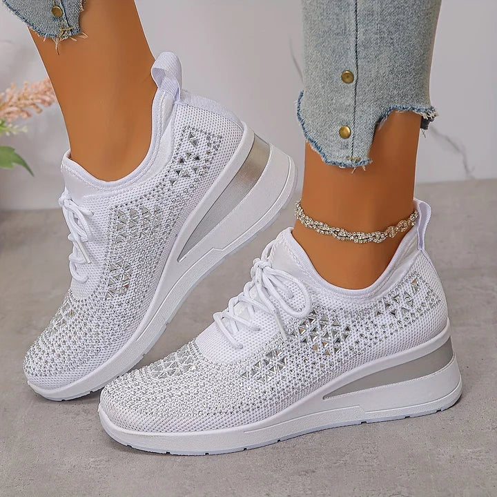 Vicki - Stylish Relaxed Sneakers