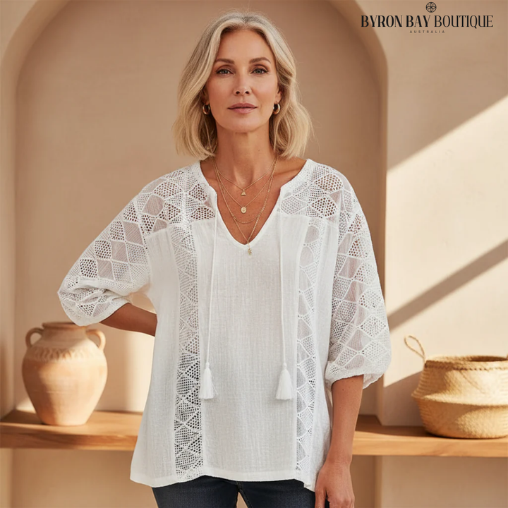 Auralee - Chic Accent Blouse