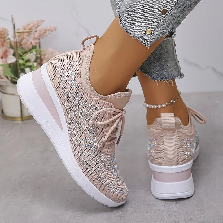 Vicki - Stylish Relaxed Sneakers