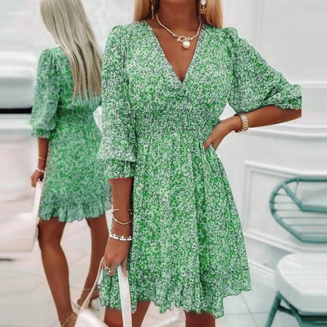 Moira - Elegant Floral Dress