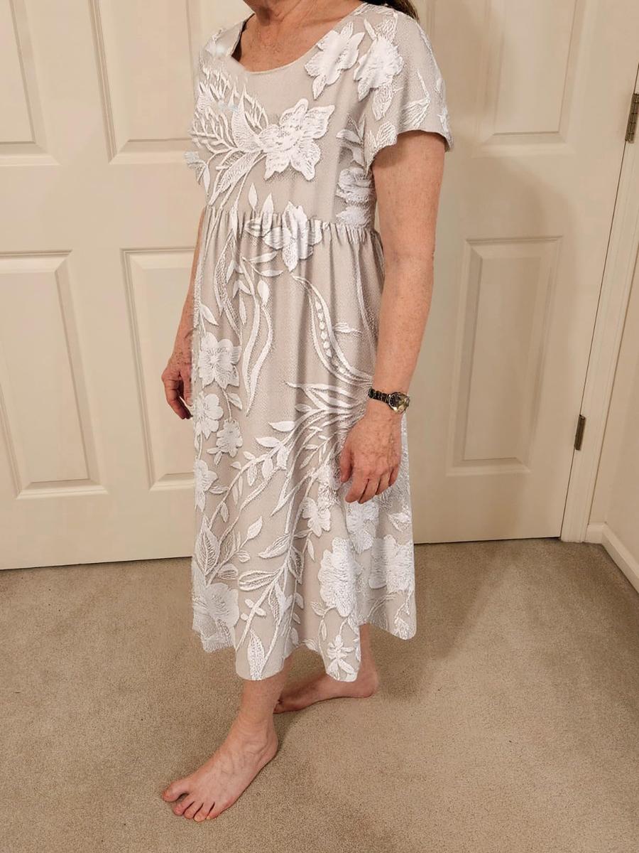 Bernice - Classic Midi Dress with Print & Side Pockets