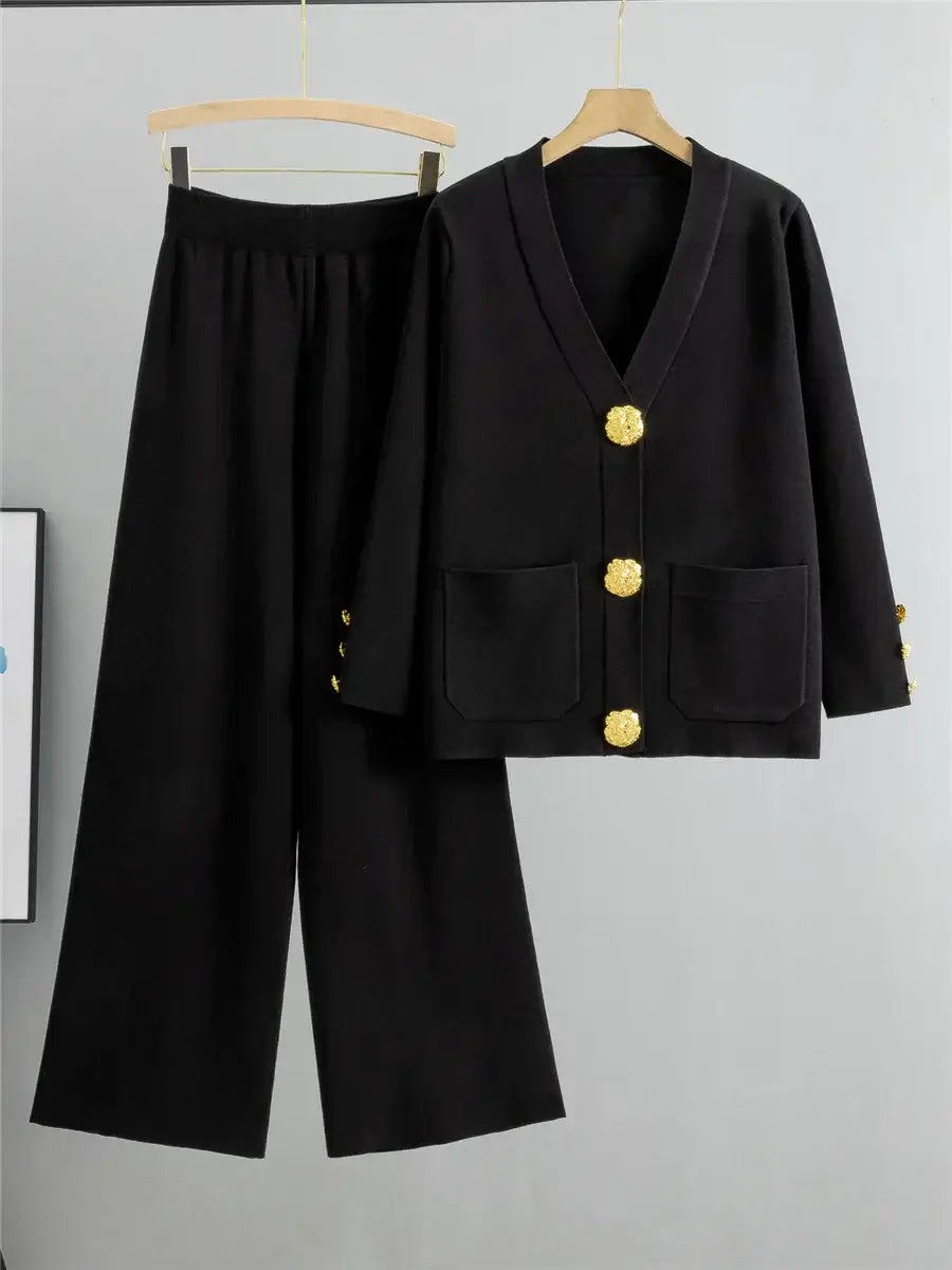 Brizza - Button-Detail Elegant Set