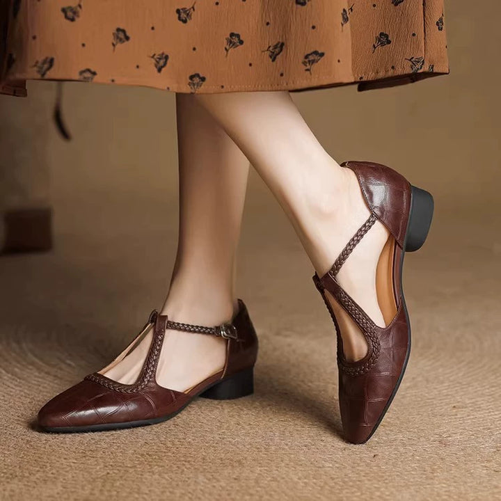 Mireille - Vintage Charm Sandals