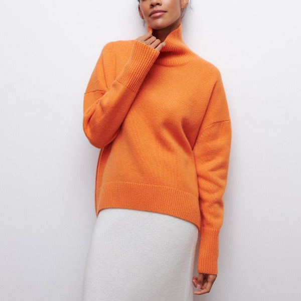 Cielle - Minimalist Turtleneck Sweater