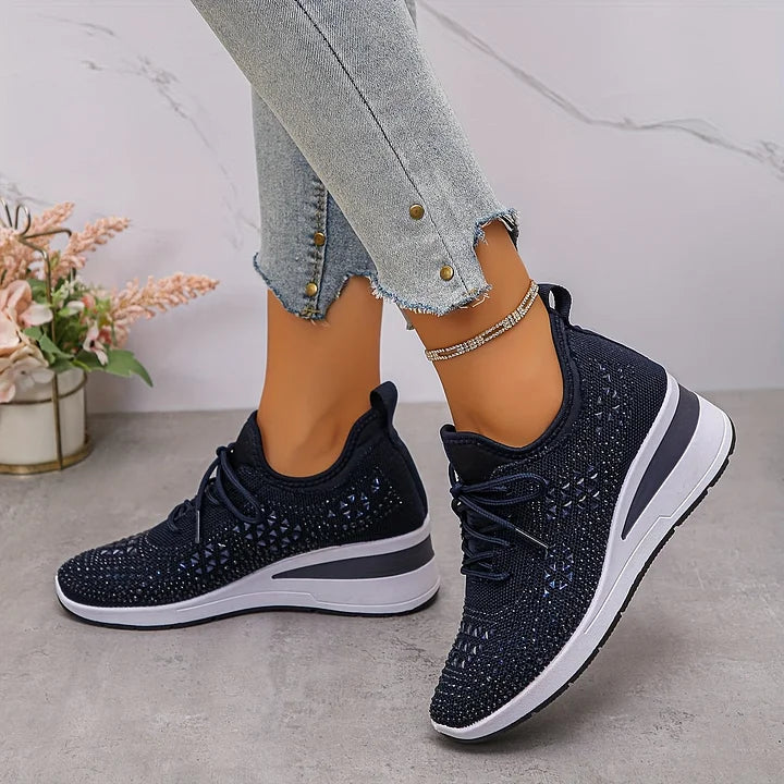 Vicki - Stylish Relaxed Sneakers