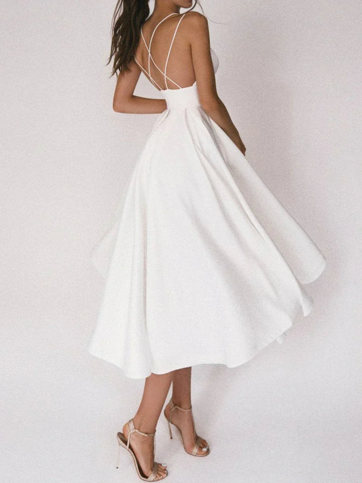Elara - Graceful Minimalist Dress